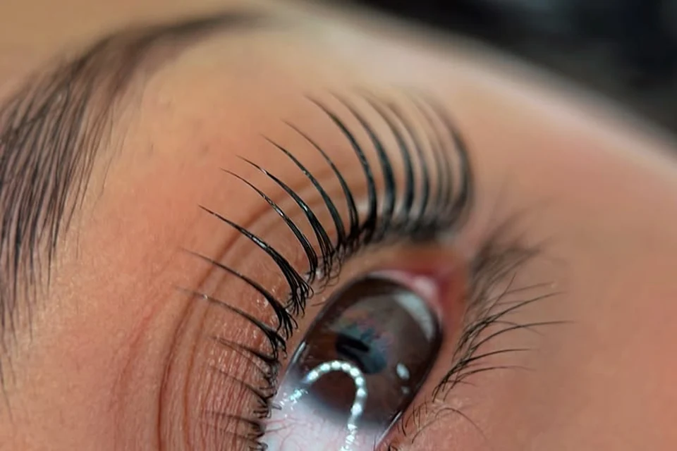 Lash Lifting — imagem já utilizada no site da Karine Bueno